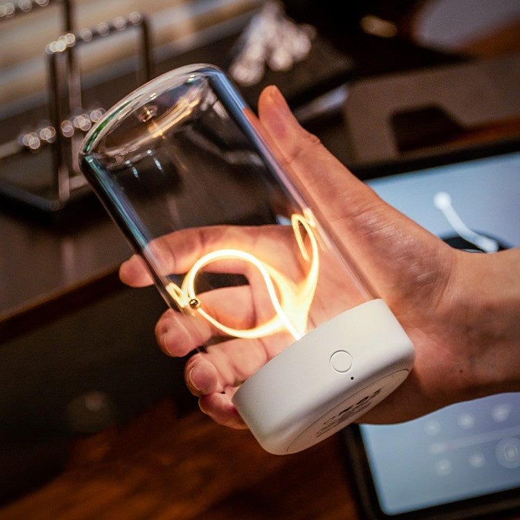 ضوء تخييم LED جديد من النوع C قابل لإعادة الشحن ومحمول ليلي مع شفافية عالية وإضاءة جو إبداعية مضادة للسقوط